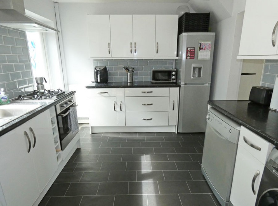Images for Derwen Close, Ystrad Mynach, Hengoed, CF82 7DE EAID: BID:Ystrad-mynach-branch