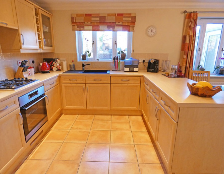 Images for Cae Pen Y Waun, Hengoed, CF82 7RQ EAID: BID:Ystrad-mynach-branch