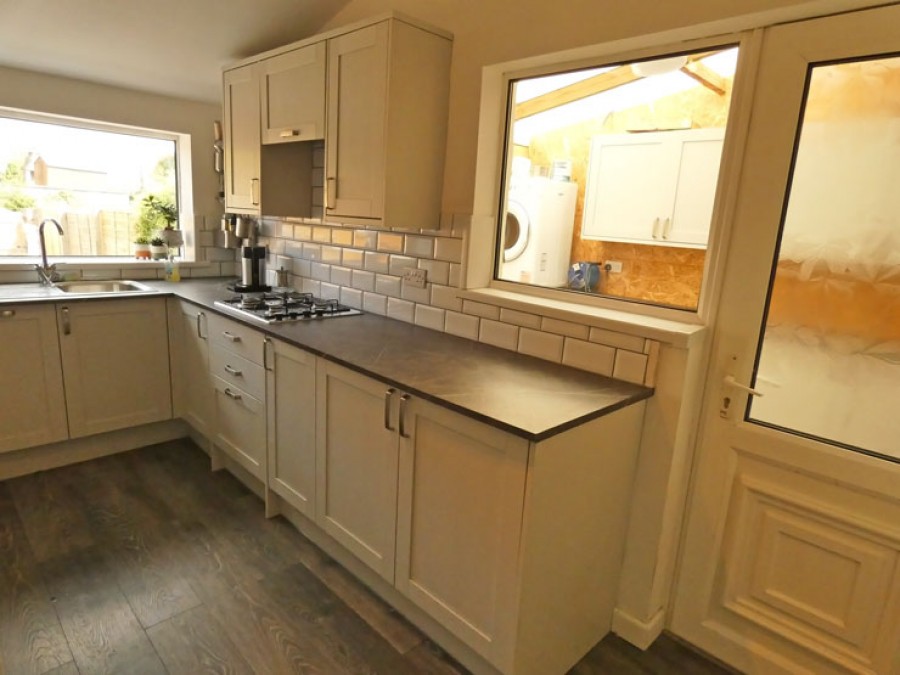Images for Cefn Road, Hengoed, CF82 7NB EAID: BID:Ystrad-mynach-branch