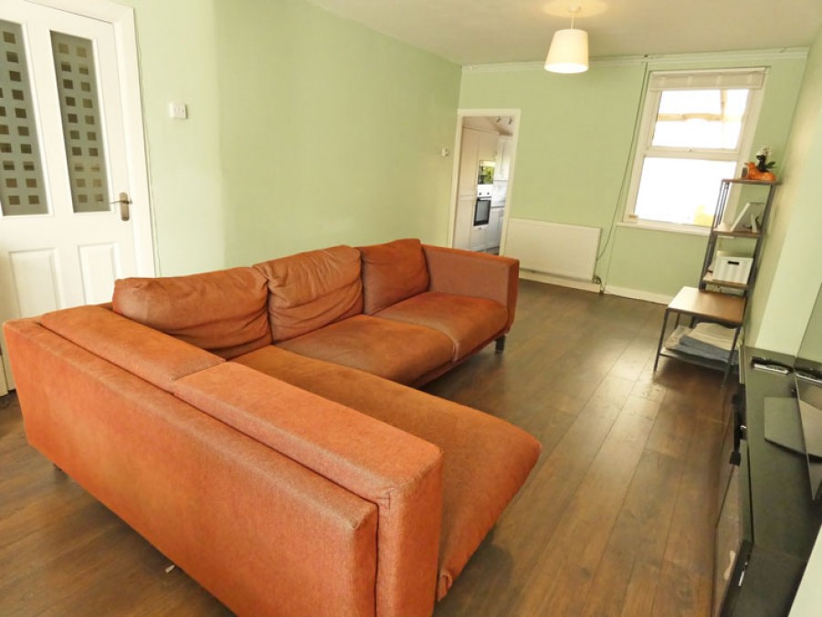 Images for Cefn Road, Hengoed, CF82 7NB EAID: BID:Ystrad-mynach-branch