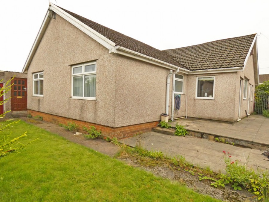 Images for Hengoed Road, Pen-Pedair-Heol, Hengoed, CF82 8BQ EAID: BID:Ystrad-mynach-branch