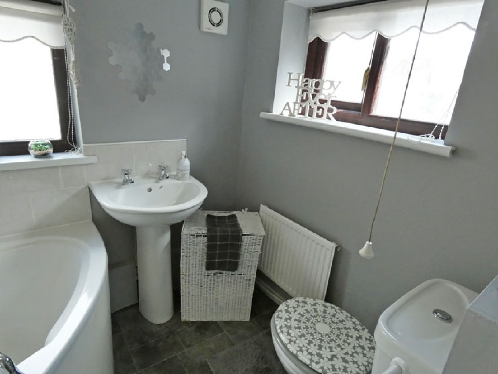 Images for Central Street, Ystrad Mynach, Hengoed, CF82 7EL EAID: BID:Ystrad-mynach-branch